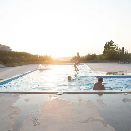 Holiday home Landscape Tranquility With Pool And Stunning Views